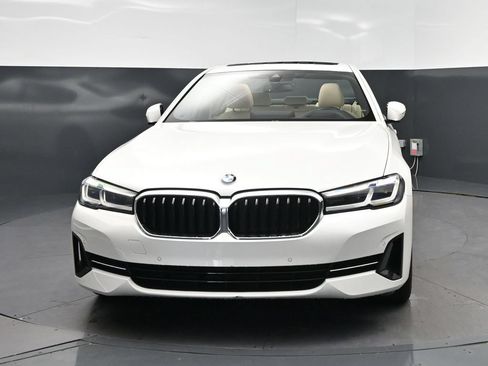 Used 2023 BMW 530i w/ Premium Package RWD image 10