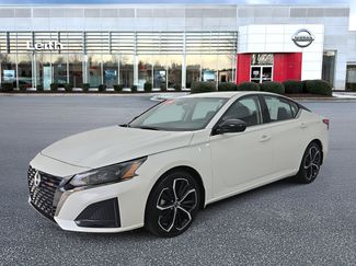 Certified 2023 Nissan Altima 2.5 SR video 1