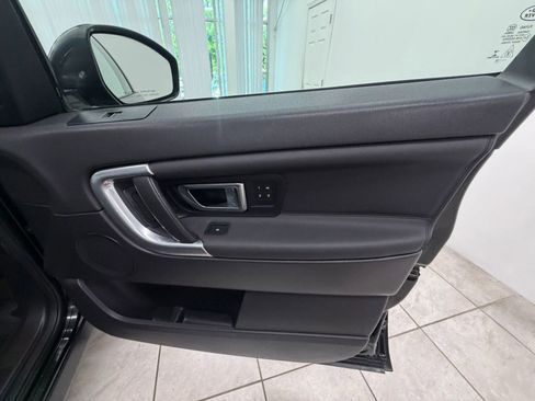 Used 2016 Land Rover Discovery Sport HSE AWD/4WD image 20