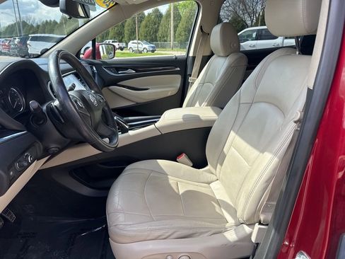 Used 2018 Buick Enclave Premium AWD/4WD image 7