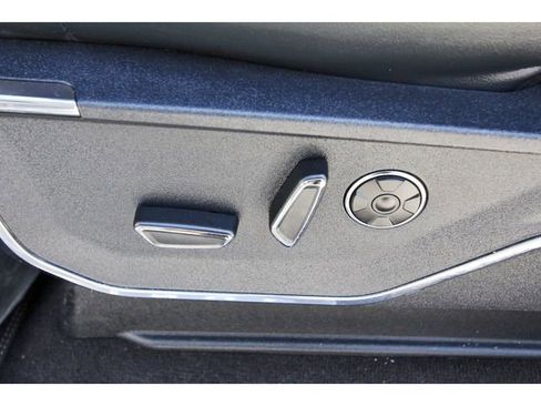 Used 2022 Ford F150 Platinum w/ Equipment Group 701A High AWD/4WD image 26
