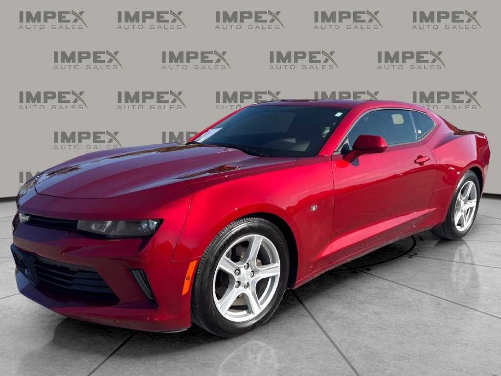Used 2017 Chevrolet Camaro LT RWD image 1