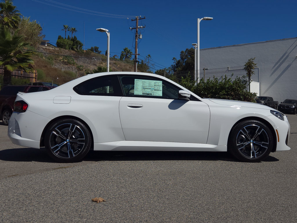 New 2026 BMW 230i Coupe w/ Premium Package RWD image 3