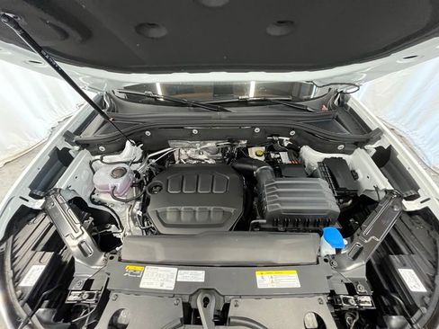 New 2026 Volkswagen Atlas Cross Sport SE image 28