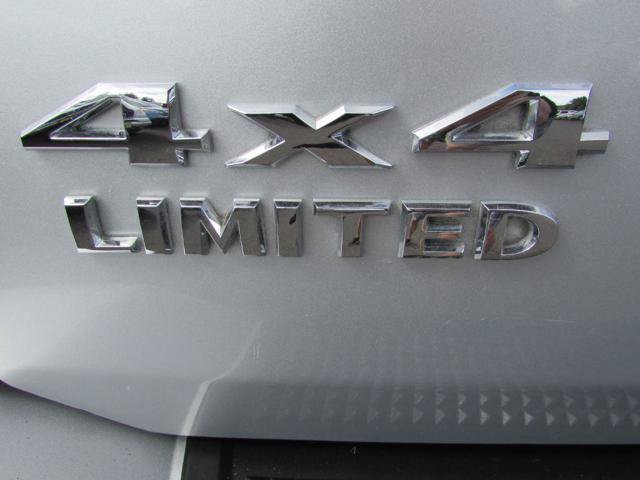 Used 2012 Jeep Liberty Limited AWD/4WD image 21