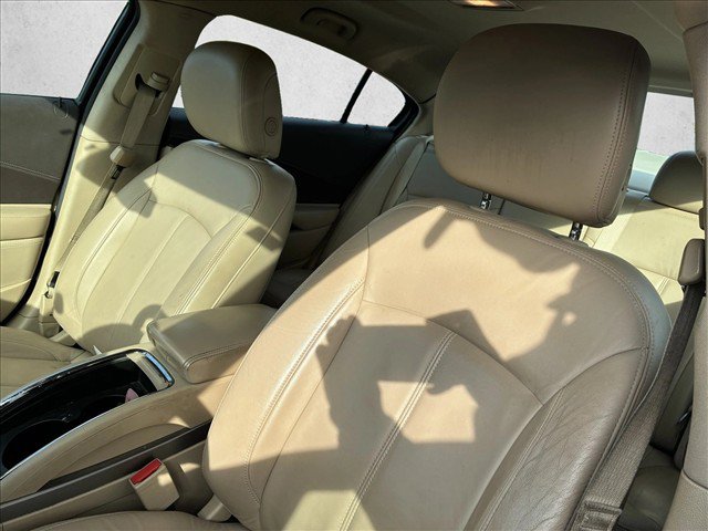 Used 2013 Buick LaCrosse Leather FWD image 12