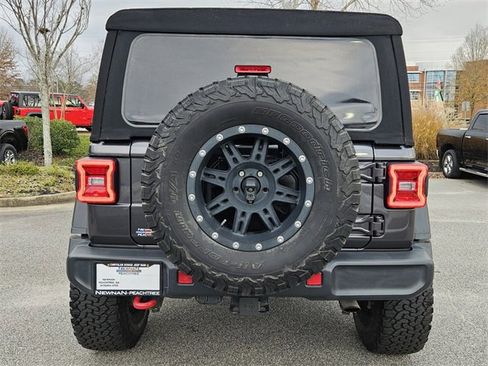 Used 2018 Jeep Wrangler Unlimited Rubicon image 5