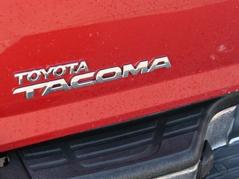 Used 2015 Toyota Tacoma PreRunner image 7