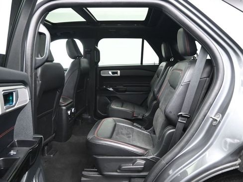 Used 2023 Ford Explorer ST-Line w/ Class IV Trailer Tow Package AWD/4WD image 25