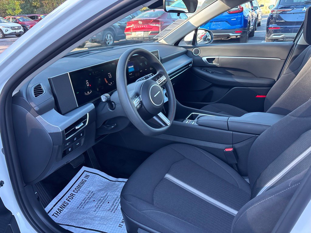 New 2026 Hyundai Sonata Blue FWD image 9