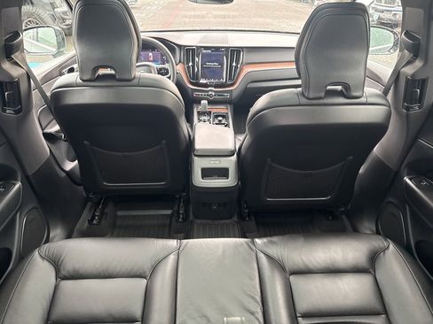Used 2023 Volvo XC60 B5 Plus w/ Climate Package image 27
