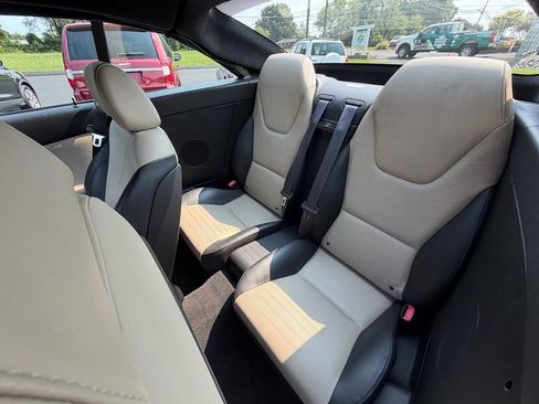 Used 2009 Pontiac G6 GT w/ Sport Package 1 FWD image 20