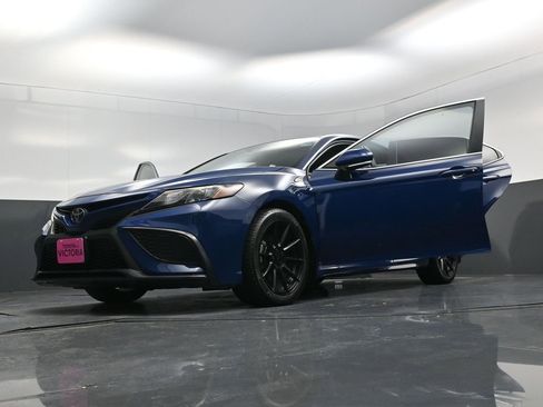 Used 2023 Toyota Camry SE FWD image 27