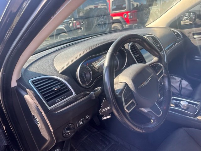Certified 2019 Chrysler 300 Touring RWD image 6