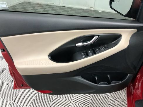 Used 2020 Hyundai Elantra GT FWD image 32