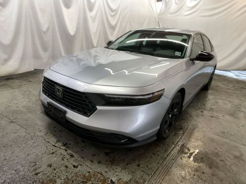 Used 2025 Honda Accord SE image 12