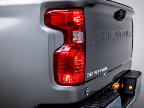 Used 2025 Chevrolet Silverado 2500 LT w/ All Star Edition image 12