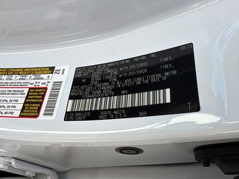 Used 2024 Toyota Grand Highlander AWD image 30