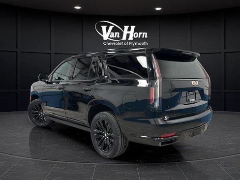 Used 2022 Cadillac Escalade Sport Platinum w/ LPO, ONYX Package AWD/4WD image 5