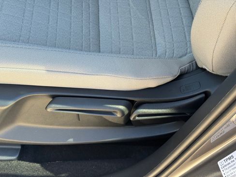 New 2026 Honda HR-V LX image 14