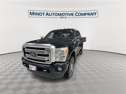 Used 2016 Ford F250 Platinum w/ FX4 Off-Road Package image 4