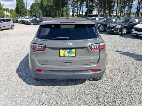 Used 2019 Jeep Compass Limited AWD/4WD image 5