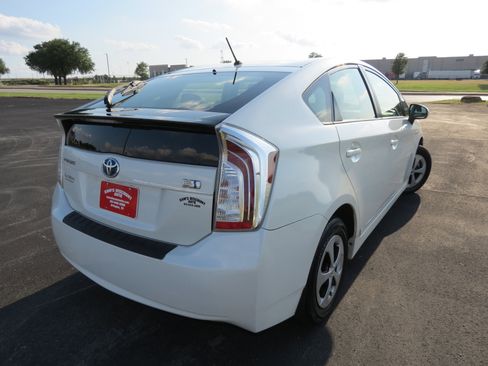Used 2012 Toyota Prius Two FWD image 5