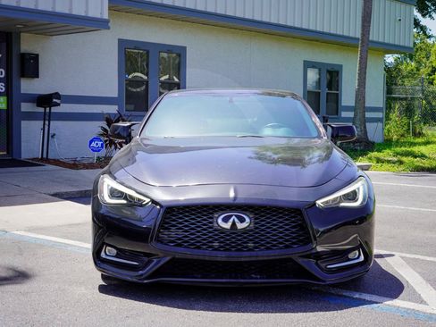 Used 2017 INFINITI Q60 3.0t w/ Premium Plus Package 3.0T RWD image 2