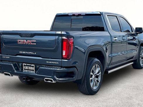Used 2022 GMC Sierra 1500 Denali w/ Denali Reserve Package AWD/4WD image 2