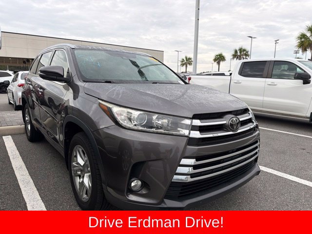 Used 2017 Toyota Highlander Limited AWD/4WD image 1