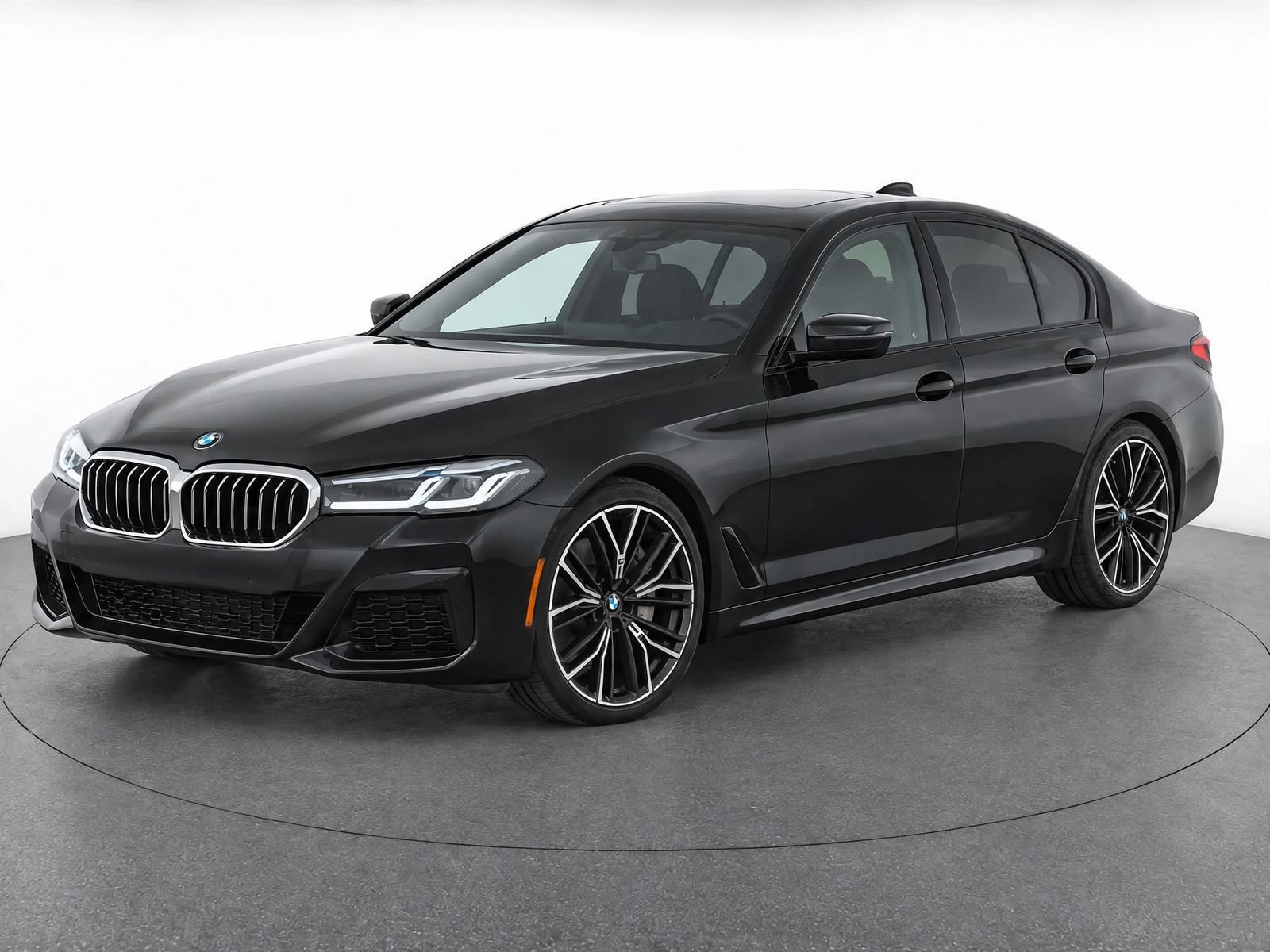 Used 2022 BMW 540i w/ Executive Package RWD image 2