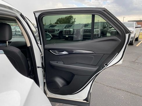 Used 2021 Buick Envision Preferred AWD/4WD image 9