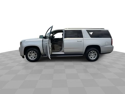 Certified 2019 GMC Yukon XL SLT w/ Open Road Package RWD image 5