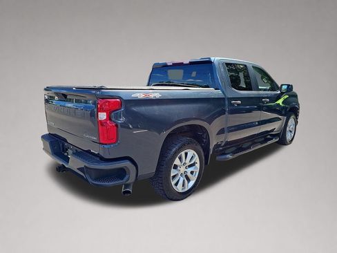 Used 2020 Chevrolet Silverado 1500 Custom w/ Custom Value Package AWD/4WD image 4