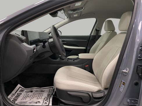 Certified 2025 Hyundai Sonata SE FWD image 28