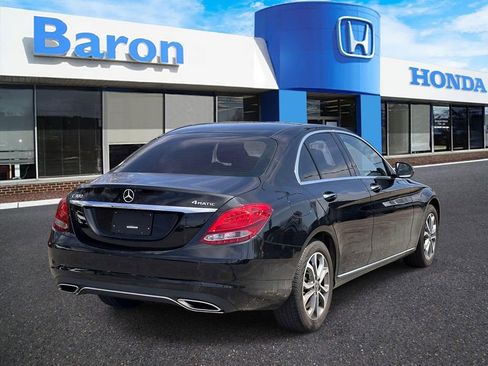 Used 2018 Mercedes-Benz C 300 4MATIC Sedan image 5