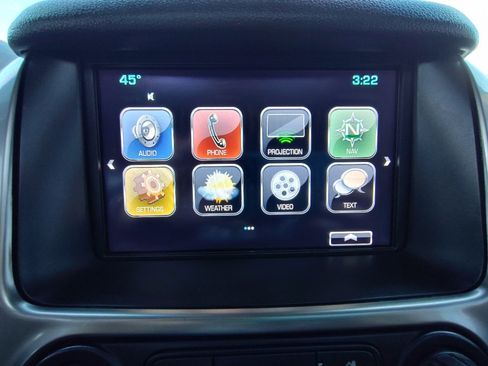 Used 2019 Chevrolet Suburban Premier w/ Premier Plus Edition image 26