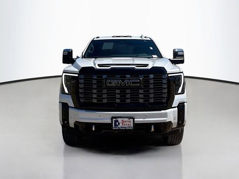 Used 2025 GMC Sierra 2500 Denali Ultimate AWD/4WD image 2