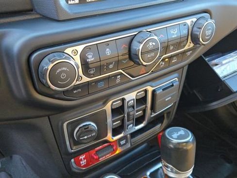 Used 2022 Jeep Wrangler Unlimited Rubicon 4xe w/ Cold Weather Group image 20