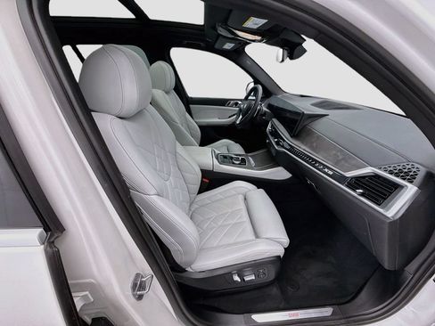 Certified 2024 BMW X5 sDrive40i w/ Premium Package RWD image 19