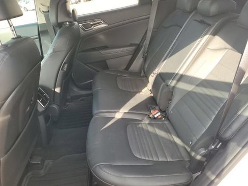 Used 2025 Kia Sportage SX AWD/4WD image 24