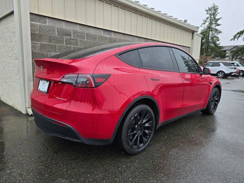 Used 2023 Tesla Model Y Long Range image 8