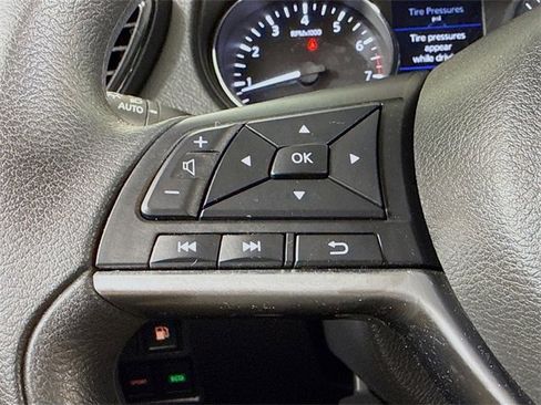 Certified 2020 Nissan Rogue S image 12