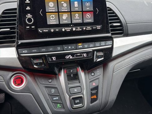 Used 2025 Honda Odyssey Sport-L image 9