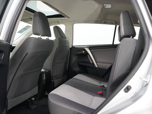 Used 2015 Toyota RAV4 XLE AWD/4WD image 18