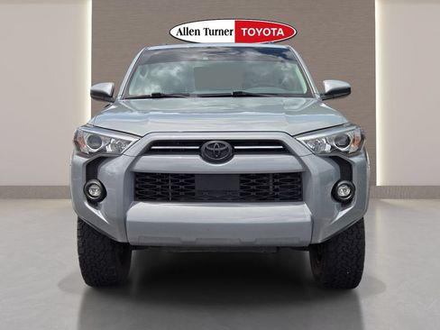 Used 2021 Toyota 4Runner Trail Special Edition AWD/4WD image 3