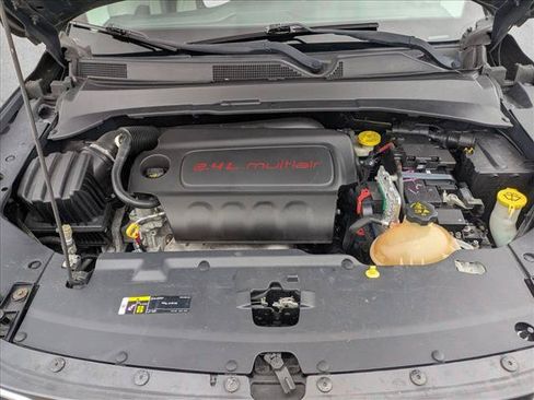 Used 2018 Jeep Compass Limited w/ Safe & Security Group FWD image 20