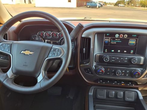 Used 2014 Chevrolet Silverado 1500 High Country w/ High Country Premium Package image 17