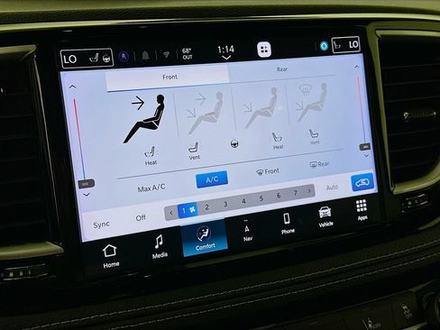 Used 2025 Chrysler Pacifica Limited FWD image 22