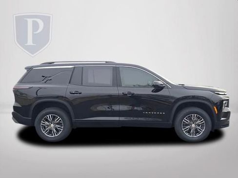 New 2026 Chevrolet Traverse LT w/ Driver Confidence Package FWD image 4